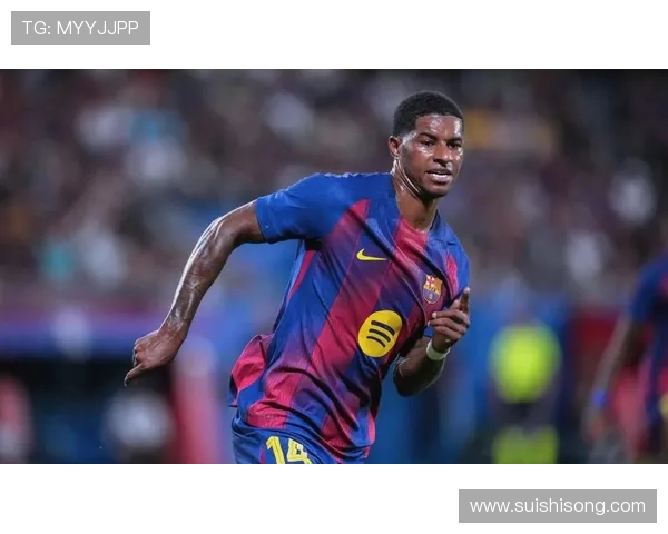 电讯报称巴萨考虑买断拉什福德